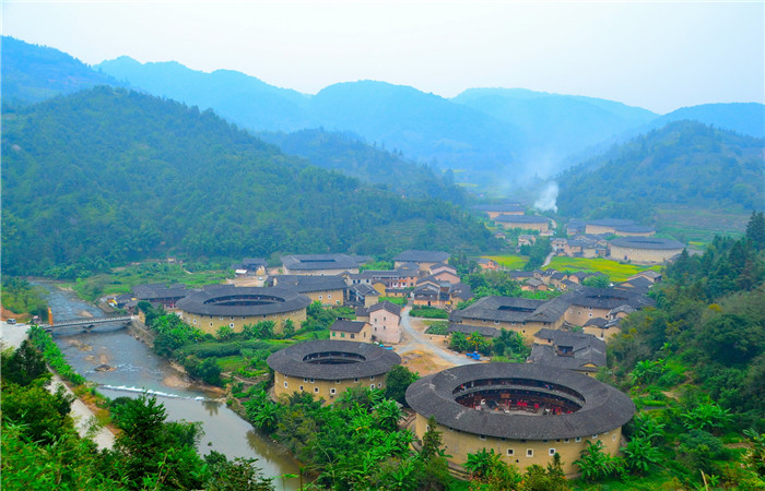 土楼新年乐—厦门鼓浪屿,南靖土楼动车四天品质之旅(新年)