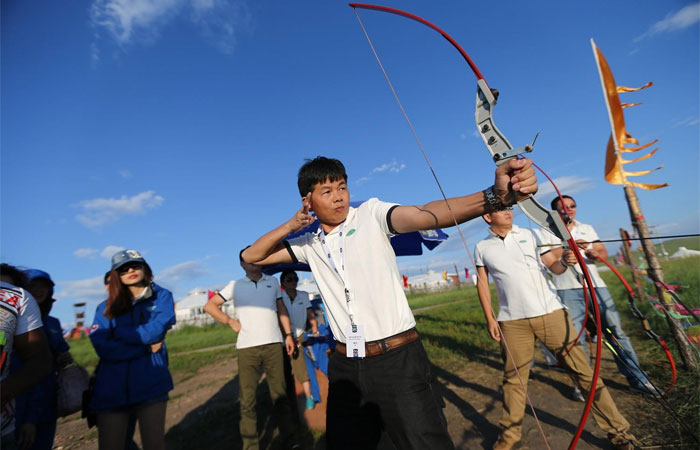 弯弓射大雕