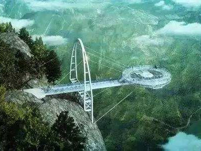 玻璃桥广东省最长玻璃桥飞龙滑道清远古龙峡飞龙全程漂流牛鱼嘴风景区